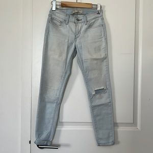 Levi’s 710 Super Skinny
